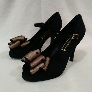 Beverly Feldman black heels 8.5M